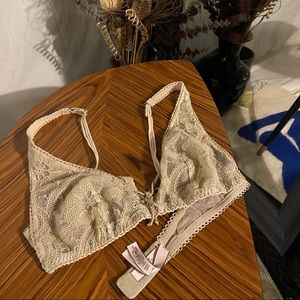 Sexy Victoria’s Secret Bralette